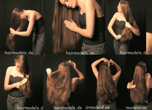 9115 Elena Brushing self in studio