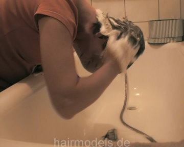 967 Tine, 2 min shampooing video for download
