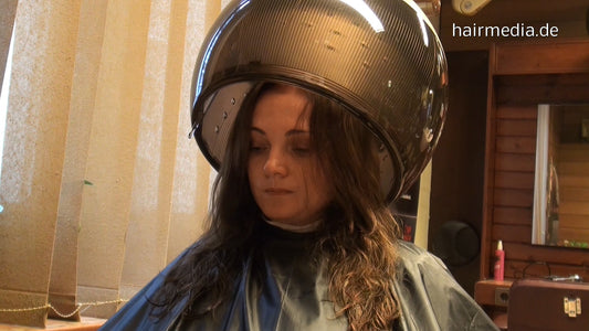 4027 JuliaH 5 dryer 24 min HD video for download