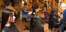 Laden Sie das Bild in den Galerie-Viewer, 6087 Jenia 2 haircut long thick hair shiny black cape