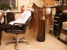 Load image into Gallery viewer, 183 Marianne XXL hair comb, play. 2x shampooing Igelit cape