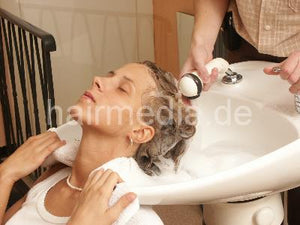 9005 Sabrina by Hobbybarber shampooing in Recklinghausen