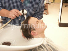 Cargar imagen en el visor de la galería, 270 barber Timo MTM backward shampoo by barber