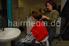 Charger l&#39;image dans la galerie, 500 RG Mandy forward salon shampooing hairwash