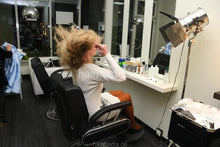 Laden Sie das Bild in den Galerie-Viewer, 367 EvaH thick curly hair asmr shampooing backward by Roya