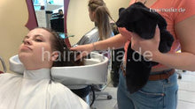 Carica l&#39;immagine nel visualizzatore di Gallery, 9087 04 SelinaS backward shampoo salon hairwash