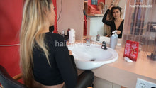 Carica l&#39;immagine nel visualizzatore di Gallery, 9092 Zoya 1 JM custom hair self shampooing forward in leatherpants in salon