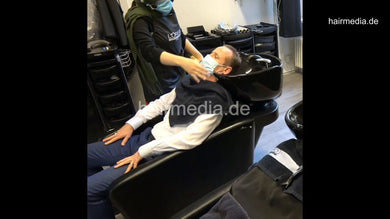 4116 headscarfe barberette Lilly shampoo male client