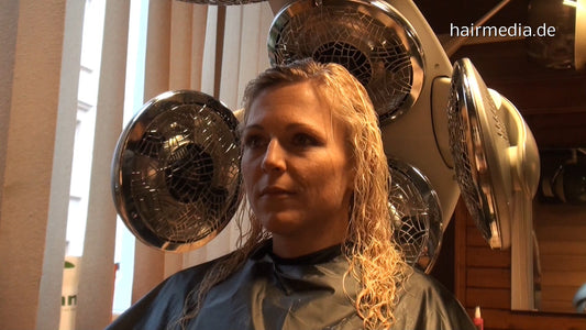 7070 SabrinaF 6 blow dry and hood