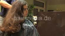 Cargar imagen en el visor de la galería, 530 ASMR Sinem 2 forward shampoo hairwash by barber