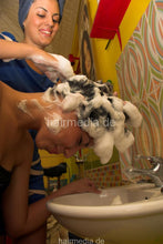 Carica l&#39;immagine nel visualizzatore di Gallery, 9135 3 Srdjana forward manner salon shampooing hairwash