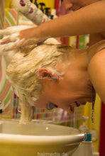 Carica l&#39;immagine nel visualizzatore di Gallery, 6117 4 Magda forward salon shampooing