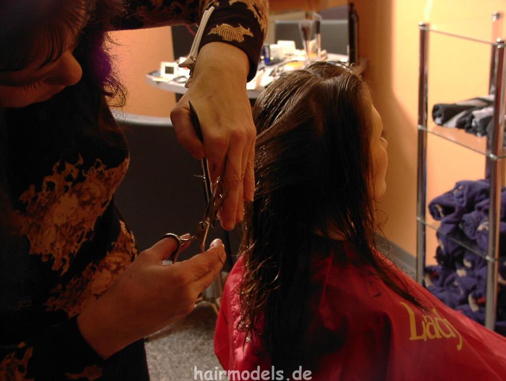 637 NataschaW 3 haircut and wet set