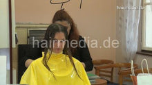 Charger l&#39;image dans la galerie, 8071 AlexandraL 2 by MF cut in yellow collar cape