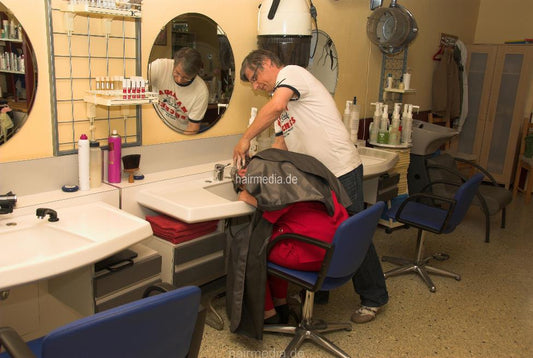 8071 Dina 1 strong forward wash by old barber