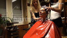 Charger l&#39;image dans la galerie, 361 Talya 1 upright hairwash in vinyl shampoocape