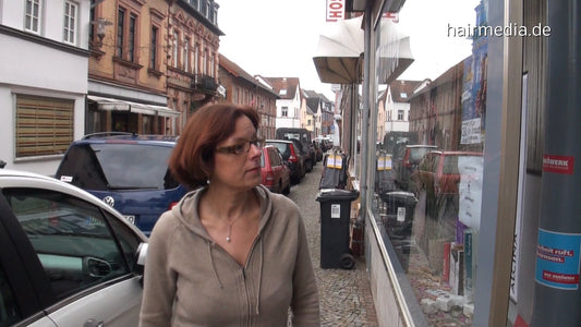7082 TanjaH Darmstadt 1 backward wash before perm in vintage hair salon