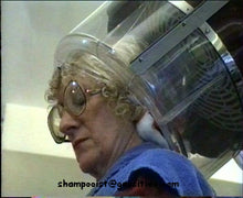 Charger l&#39;image dans la galerie, 47 Trevor Sorbie UK highlighting, shampooing, haircut, wet set 1990  DVD