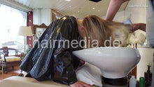 Carica l&#39;immagine nel visualizzatore di Gallery, 539 02 Antonija 1 forward over backward bowl shampoo by barber SP custom