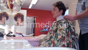 1157 5 Felicitas by old barber strong salon shampooing in special forward washing salon flowercape