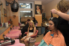 Cargar imagen en el visor de la galería, 189 2 Susi blonde teen forwardwash in pink bowl salon shampoo