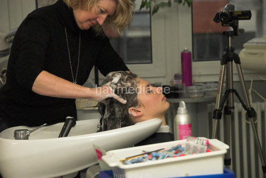 6103 Astrid 1 1st shampooing