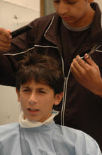 Carica l&#39;immagine nel visualizzatore di Gallery, 221 Berisa young boy buzz and headshave Part 1 haircut by friend