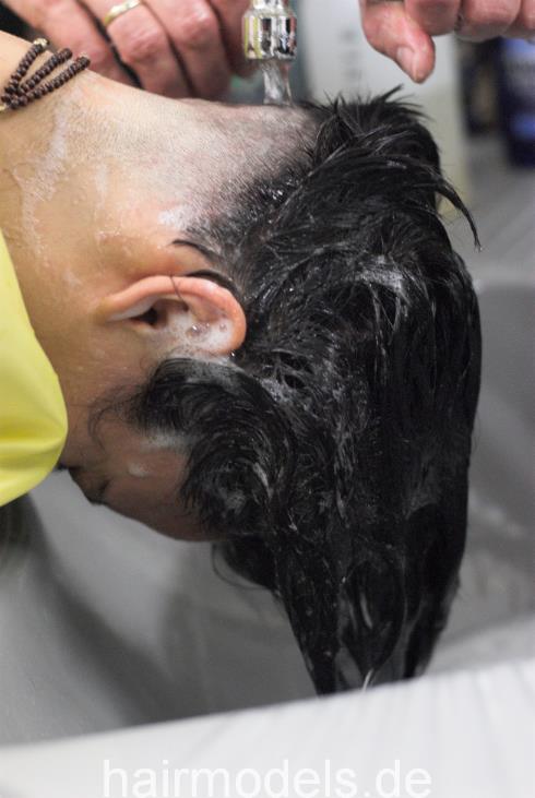 892 CarmenK 3 forced A-Line shampooing