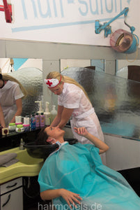 159 Emergency Barberette EvaK 1 shampooing AnjaS in mobile backward sink in salon