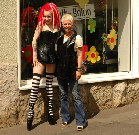 8010 Red Punk haircut and shave video