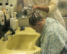 将图片加载到图库查看器，500 Karolina thick blue hair teen strong forward shampooing hairwash