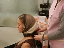 Cargar imagen en el visor de la galería, 110 LenaW, forward shampoo and wet set headscarfe