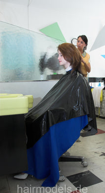 170 Part 4 KathrinH forward shampooing by barber in vinylcape