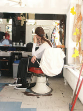 Laden Sie das Bild in den Galerie-Viewer, 8085 Nanna swiss trick haircut by hobbybarber  TRAILER and slideshow