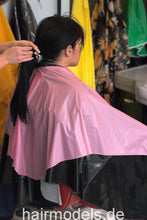 Cargar imagen en el visor de la galería, 644 NataschaS shampoo into dry hair and pampering shampooing by LauraB