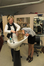 Load image into Gallery viewer, 6101 5 Alessa forward in backward wash salon hairshampooing