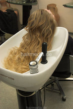 Cargar imagen en el visor de la galería, 6105 08 LenaF wash fresh styled hair shampooed again