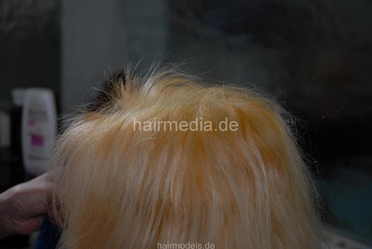 470 7 Julia thick hair blow by mature barberette
