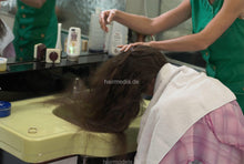 Load image into Gallery viewer, 683 Tanita XXL hair forwardwash shampooing in flowercape by LauraB