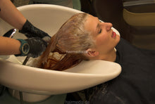 Cargar imagen en el visor de la galería, 4108 Tatjana 3 wash backward salon shampooing part