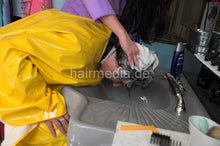 将图片加载到图库查看器，240 male forward wash and buzzed much too short by NancyS in RSK apron and heavy yellow vinyl cape