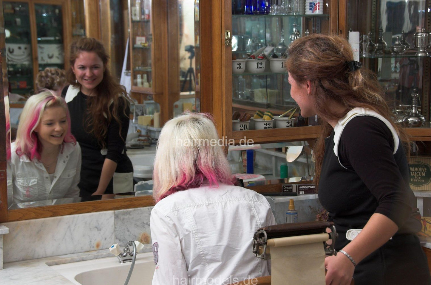 689 daughter 1st salon shampoo forward wash in museum